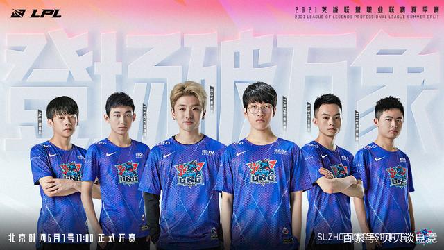 在弱侧潜伏 在弱侧潜伏